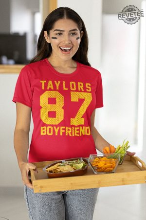 Taylors Boyfriend 87 Kansas City Fan Football Party Funny Outfit Cute Top Humor Tee Xs 5X Soft Unisex T Shirt Unique revetee 2