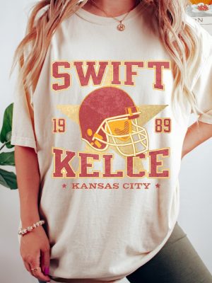 Retro In My Chiefs Era Shirt Travis Kelce Nfl Kansas City Football Shirt Travis Kelce Message To Taylor Swift Go Taylors Boyfriend Shirt Unique revetee 2