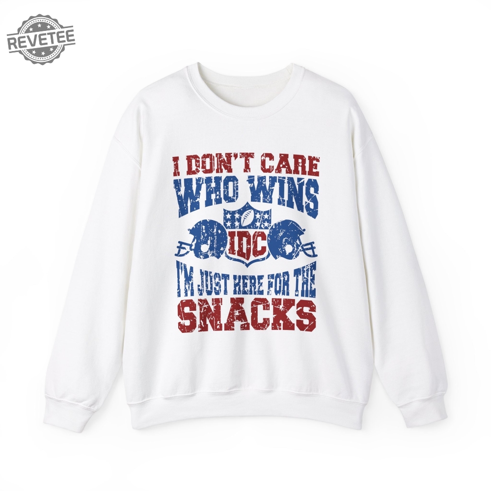Funny Football Sweatshirt Superbowl Shirt Just Here For The Snacks Shirt Travis Kelce Message To Taylor Swift Go Taylors Boyfriend Shirt Unique