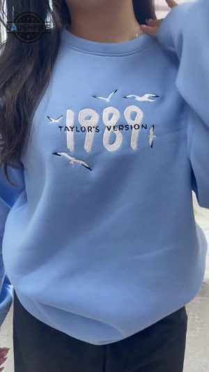 1989 taylors version top shirt 1989 taylor swift embroidered crewneck unisex sweatshirt mens womens tshirt sweatshirt hoodie laughinks 1