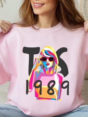 Swiftie 1989 Sweatshirt Taylor Version 1989 Sweatshirt Taylor Swift Tortured Poets Taylor Swift New Album 2024 Taylorswift Unique revetee 2