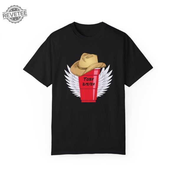 Toby Keith In Memory Red Solo Cup Wings Toby Keith Merchandise Toby Keith Apparel Toby Keith T Shirts Unique revetee 1