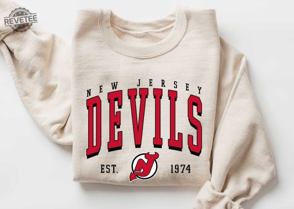 Vintage Style New Jersey Sweatshirt New Jersey Devils Crewneck New Jersey Sweatshirt Hockey Fan Gifts Hockey Sweatshirt Unique revetee 1