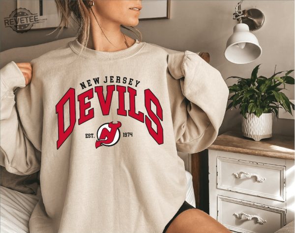 New Jersey Devils Sweatshirt New Jersey Devils Hockey Shirt Hockey Fan Sweater Hockey Hoodie Vintage Sweatshirt Unique revetee 2