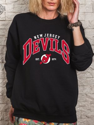 New Jersey Devils Sweatshirt New Jersey Devils Hockey Shirt Hockey Fan Sweater Hockey Hoodie Vintage Sweatshirt Unique revetee 3