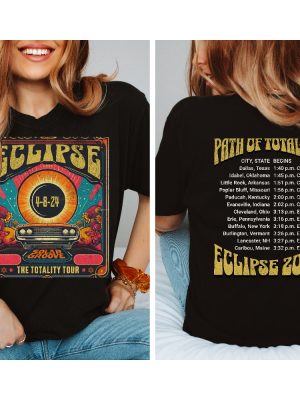 Solar Eclipse 2024 Unisex Retro Style Path Of Totality 2024 Vintage Look Distressed Tee April 18 Unique revetee 3