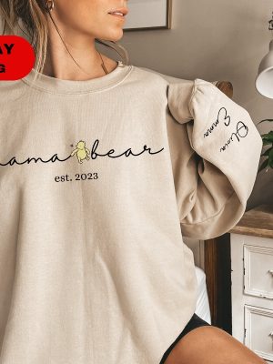 Personalized Mama Bear Winnie The Pooh Sweatshirt Mama Est With Kid Name On Sleeve Personalized Mom Sweatshirt revetee 4