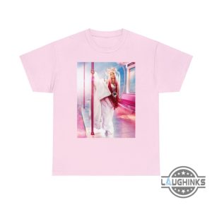 pink friday 2 shirt sweatshirt hoodie mens womens nicki minaj tshirt queen of rap pink shirts nicki minaj pink friday 2 world concert tour tee laughinks 1