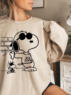 Snoopy Joe Cool Sweatshirt Gift Shirt For Beagle Lover Snoopy Sunglasses Beagle Mom Tshirt Snoopy St Patricks Day Shirt Unique revetee 4