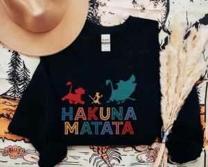 hakuna matata shirt sweatshirt hoodie embroidered lion king shirts simba and friends timon pumbaa funny tshirt disney movie embroidery tee disneyland trip laughinks 8