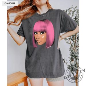 Retro Nicki Minaj Unisex Shirt Rare Queen Of Rap Tshirt Album Cover Art Sweatshirt Trendy Hoodie Nicki Minaj Shirt giftyzy 4