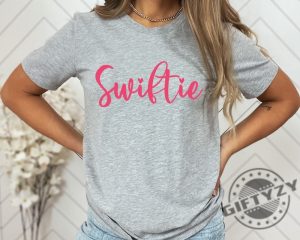 Cute Swiftie Shirt Swiftie Eras Retro Sweatshirt Vintage Hoodie Trendy Women Tshirt Best Gift giftyzy 2