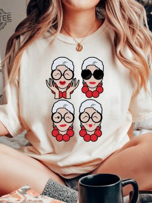 Iris Apfel Shirt Iris Apfel Tshirt Fashion Icon Dies At 102 Iris Apfel T Shirt Fashion Icon Iris Iris Apfel Fashion Unique revetee 4