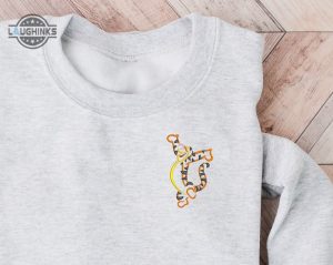 tigger winnie the pooh embroidered crewneck disney embroidered sweatshirt tigger shirt disney princess shirt womens disney crewneck embroidery tshirt sweatshirt hoodie gift laughinks 1