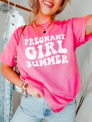 Pregnant Girl Summer Shirt Baby Announcement Pregnancy Reveal Funny Pregnant Shirt Gift For New Mom Unique revetee 2