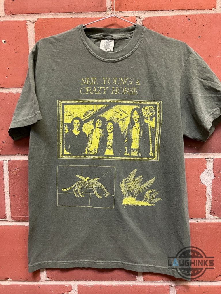 neil young vintage shirt sweatshirt hoodie mens womens neil young and crazy horse tshirt retro 90s music fan art gift reprinted neil young tour graphic tee 2024 laughinks 1