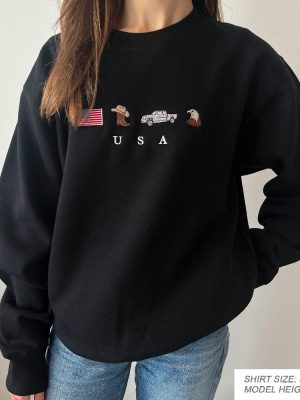 Usa Embroidered Sweatshirt United States America Crewneck Flag Cowboy Boots Cowboy Hat July 4Th Unique revetee 5