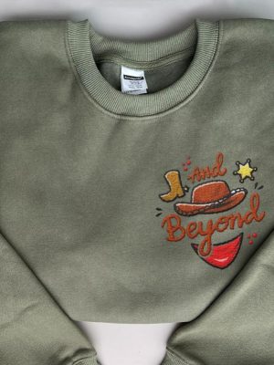 To Infinity Couple Woody Buzz Embroidery Sweatshirt Pizza Embroidered Sweatshirt 2024 Family Trip Customize Name Embroider Sweater Gifts revetee 5