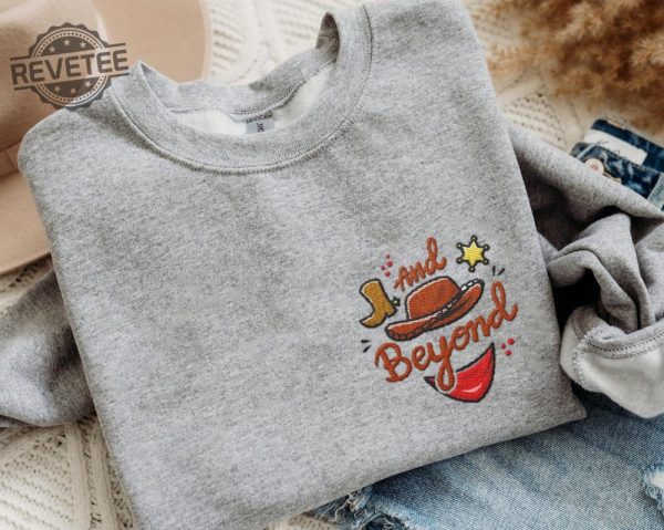 To Infinity Couple Woody Buzz Embroidery Sweatshirt Pizza Embroidered Sweatshirt 2024 Family Trip Customize Name Embroider Sweater Gifts revetee 6