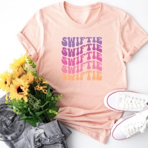 Swiftie Fan Tee Swiftie Shirt I Am A Swiftie Sweatshirt Taylor Girls Tshirt First Concert Outfits Retro Swiftie Hoodie Eras Tour Movie Shirt giftyzy 5