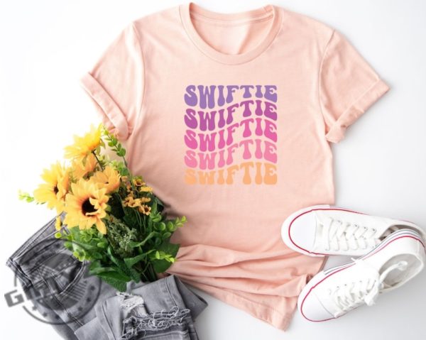 Swiftie Fan Tee Swiftie Shirt I Am A Swiftie Sweatshirt Taylor Girls Tshirt First Concert Outfits Retro Swiftie Hoodie Eras Tour Movie Shirt giftyzy 5