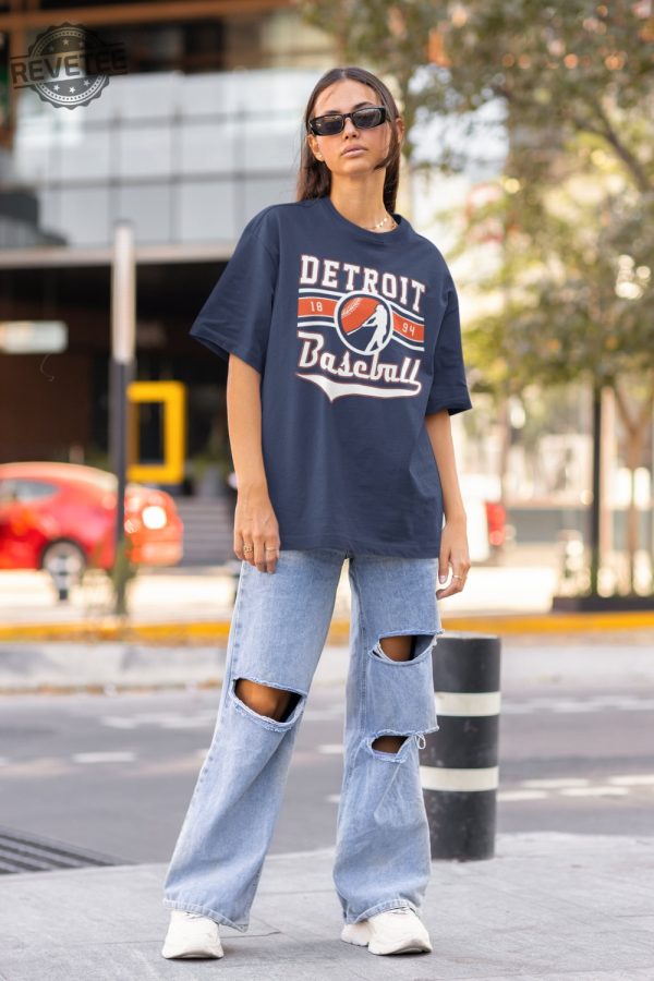 Vintage Detroit Tiger Crewneck Sweatshirt Detroit Baseball Shirt Game Day Shirt Tigers Sweatshirt Detroit Sweater Detroit Baseball Shirt revetee 1