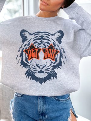 Tigers Crewneck Tigers Baseball Game Day Apparel Detroit Sweatshirt Detroit Tigers Sweatshirt Detroit Tigers Unique revetee 3