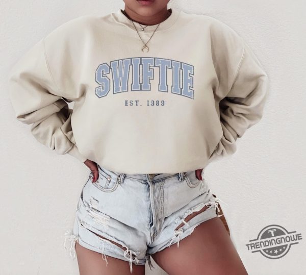 Vintage Style Swiftie Sweatshirt Taylor Swift Est 1989 Fan Gift Shirt Christmas Gift For Women trendingnowe 1