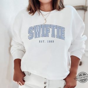 Vintage Style Swiftie Sweatshirt Taylor Swift Est 1989 Fan Gift Shirt Christmas Gift For Women trendingnowe 3