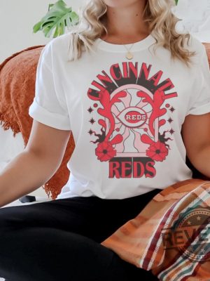 Cincinnati Reds New Era White Ringer T Shirt Cincinnati Reds New Era White Ringer Tee Shirt Cincinnati Reds New Era White Ringer Hoodie revetee 3