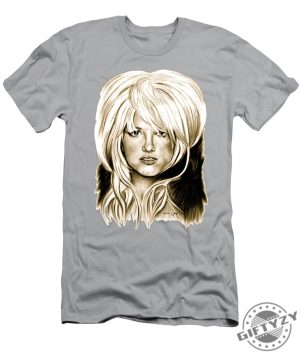 Britney In Antic Tshirt giftyzy 1 1