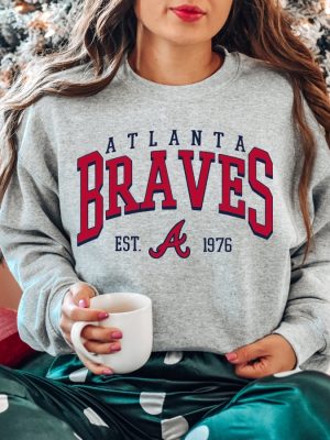 Atlanta Baseball Sweatshirt Atlanta Baseball Shirt Atlanta Est 1976 Shirt Vintage Baseball Fan Shirt Unique revetee 2