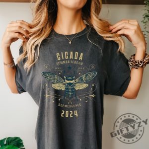 Cicada Brood 2024 Shirt Year Of The Cicada Sweatshirt Summer Swarm Tshirt Insect Lover Gift Dark Cottagecore Live Fast Die Loud Hoodie Cicada Scream Shirt giftyzy 4