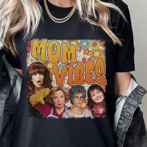 Retro 90S Mom Vibes Shirt Sitcom Mom Vibes Hoodie Mothers Day Gift Funny Mom Sweatshirt Mom Life Tshirt Cool Mom Shirt giftyzy 2
