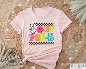 Peace Out Prek Shirt Bye Prek Hello Kindergarten Sweatshirt Last Day Of School Tshirt Summer Break Shirt For Students Hoodie End Of School Outfit giftyzy 2