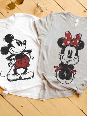 Cute Disney Mickey Mouse Pose Classic Sketch Shirt Vintage Disney Shirt Disney World Shirt Disney Outfits Shirt Unique revetee 3