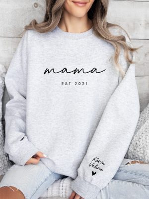 Personalized Mama Est Sweatshirt With Kid Names On Sleeve Mothers Day Gift Birthday Gift For Mom Minimalist Mom Sweater Unique revetee 4