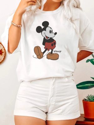 Disney Classic Mickey Mouse Pose Sweatshirt Mickey Hoodie Disneyland Holiday Vacation T Shirt Disney Retro T Shirt Unique revetee 4