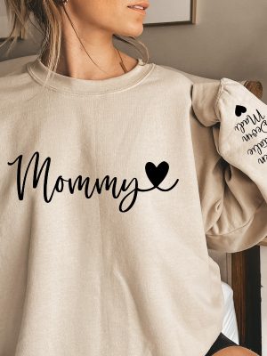 Custom Mommy Sweatshirt Kid Name On Sleeve Custom Mommy Sweatshirt New Mom Sweatshirt Personalized Mom Hoodie Unique revetee 2