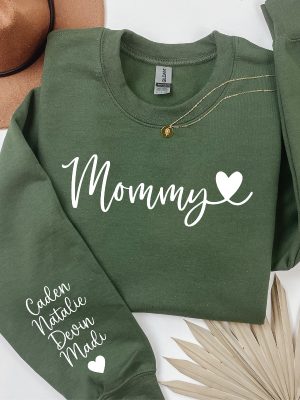 Custom Mommy Sweatshirt Kid Name On Sleeve Custom Mommy Sweatshirt New Mom Sweatshirt Personalized Mom Hoodie Unique revetee 4