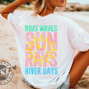 Summer Vibes Boat Waves Sun Rays River Days Trendy Shirt giftyzy 5