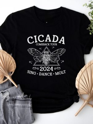 The Cicadas Comeback Tour Shirt The Cicadas Sing 2024 Shirt Gift For Nature Lover Funny Cicada Concert T Shirt Unique revetee 3