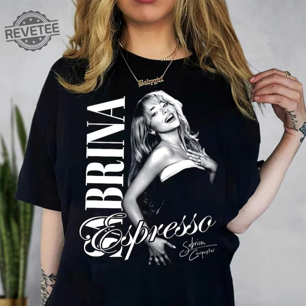 Sabrina Graphic Shirt Sabrina Retro Tee Carpenter World Tour Shirt Sabrina Posing Shirt Men Women Unique