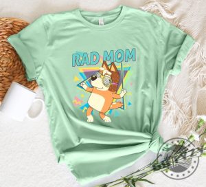 Retro Rad Mom Cute Mama Chilli Heeler Bluey Family Shirt giftyzy 3