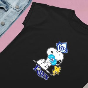 Snoopy Love Tampa Bay Rays Football Shirt Unique Tampa Bay Rays Snoopy Hug Shirt revetee 2