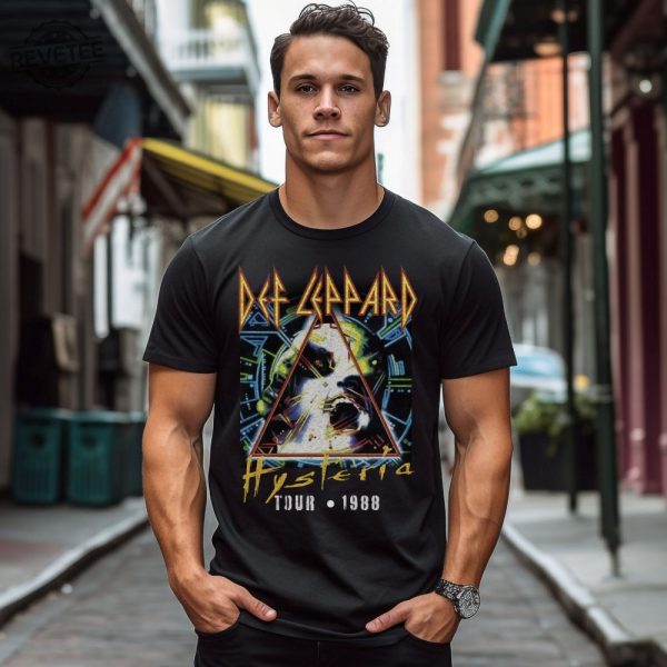 Def Leppard Lets Get Rocked T Shirt Def Leppard Hershey Pa T Shirt Def Leppard Tour T Shirt revetee 3