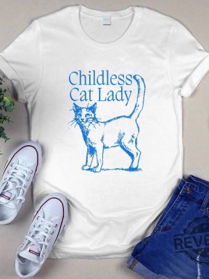 Childless Cat Lady T Shirt Childless Cat Lady Shirt revetee 3