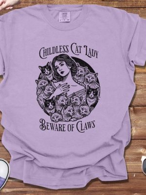 Childless Cat Lady Shirt Beware Of Claws Shirt Vintage Cat Lady Shirt Childless Cat Lady T Shirt revetee 3