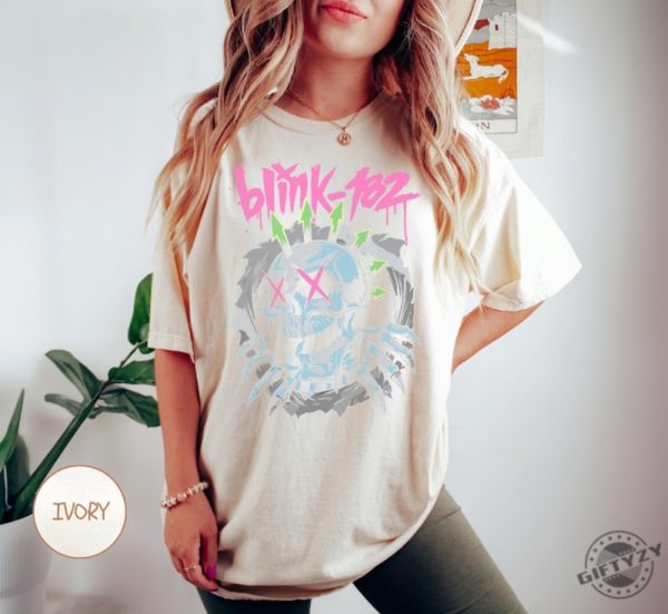 Blink 182 Shirt Vintage Style Sweatshirt Blink 182 Band Tee Retro Smiley Hoodie Vintage Blink 182 Smiley Face Shirt giftyzy 3