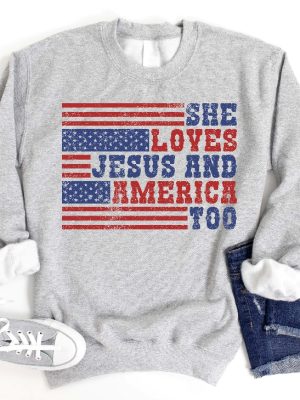 Retro Usa Sweatshirt She Loves Jesus And America Too Loves Jesus And America Too Shirt revetee 3